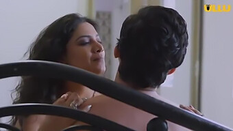 Indian Aunties Get Down And Dirty In A Threesome