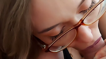 Nazaj Za Izliv: Pov Teen Handjob