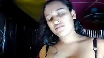 Vídeo Casero Del Auto-Placer De La Esposa Deshi