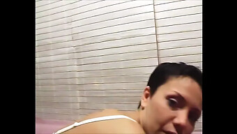 O Vídeo Caseiro De Boquete E Foda De Elena Mikhailova Com Uma Milf