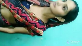 Fundul Mare Al Lui Indian Bobby Bhabhi Este Futut