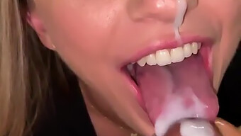 Teen (18+) Experiences Orgasm With Oral Pleasure