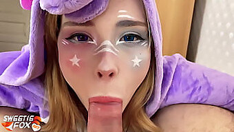 18+ Genç Kızın Büyük Popolu Sakso Ve Pov Cosplay'De Sert Sikiş