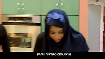 Arabic Step Sister Gets An American Brother'S Cock In Homemade Video.