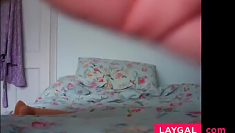 Žena S Veľkými Kosťami Si Užíva Dildo V Tomto Krásnom Videu S Tučnými Ženami