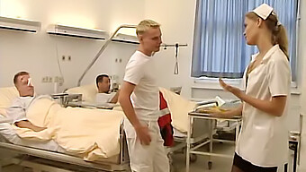 Vintage Pornografia: Výlet Do Kliniky Potešenia