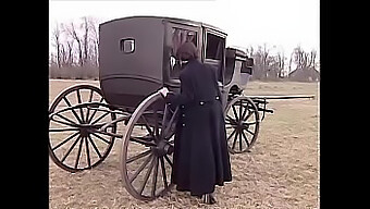 Rondborstige Babe Krijgt Anale Seks In Een Buggy