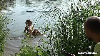 Baise En Plein Air Avec Une Chatte Rasée