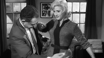 Liz Fraser'S Sensual Stocking Play