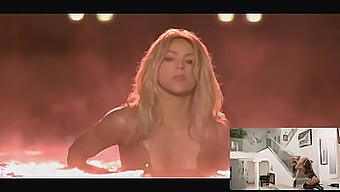 Shakira En Rihanna'S Anale Plezier (Hd-Video)