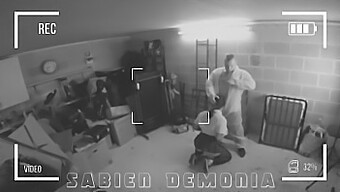 Sabien Demonias Rå Og Varme Møde Med En Skolearbejder Fanget På Cctv-Kamera