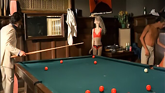 Κλασσική Κωμωδία: Brooke West In Coed Fever (1981)