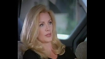 La Seductora Actuación De Shannon Tweed En El Video De Dawn